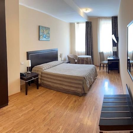 Hotel Villa Cinzia Villanova Mondovì المظهر الخارجي الصورة