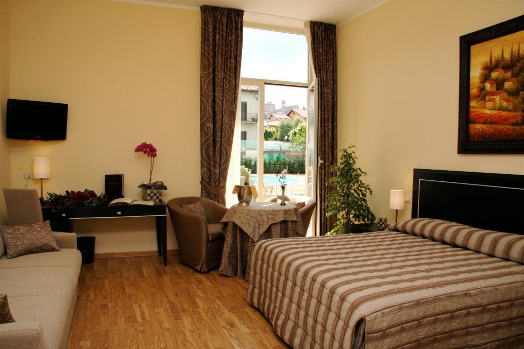 Hotel Villa Cinzia Villanova Mondovì الغرفة الصورة