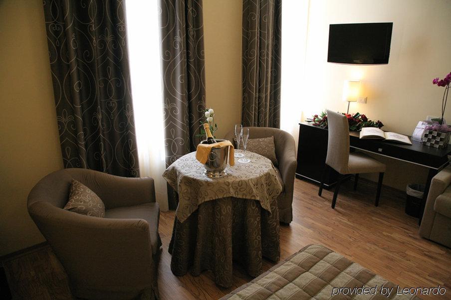 Hotel Villa Cinzia Villanova Mondovì المظهر الخارجي الصورة