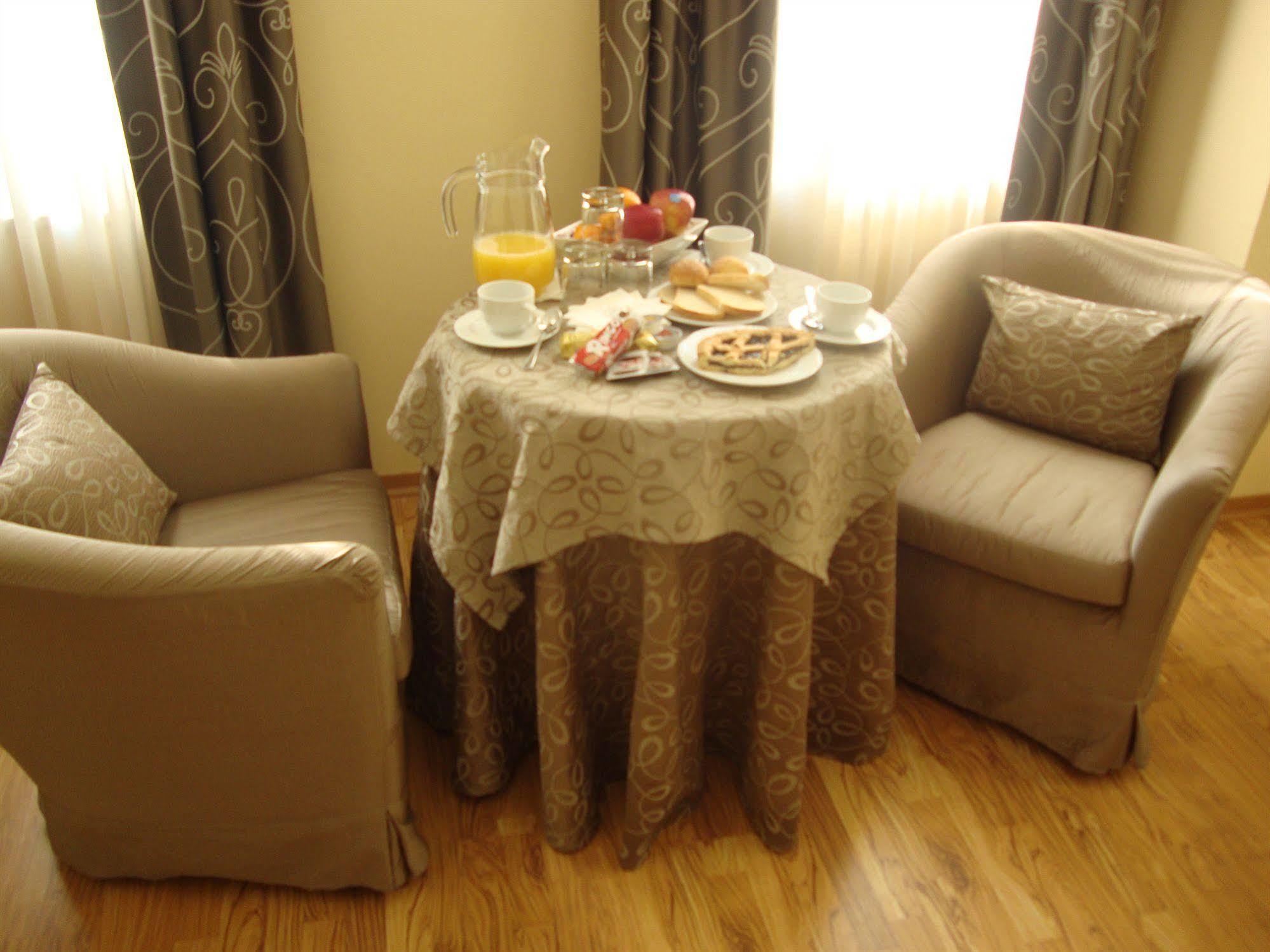 Hotel Villa Cinzia Villanova Mondovì المظهر الخارجي الصورة