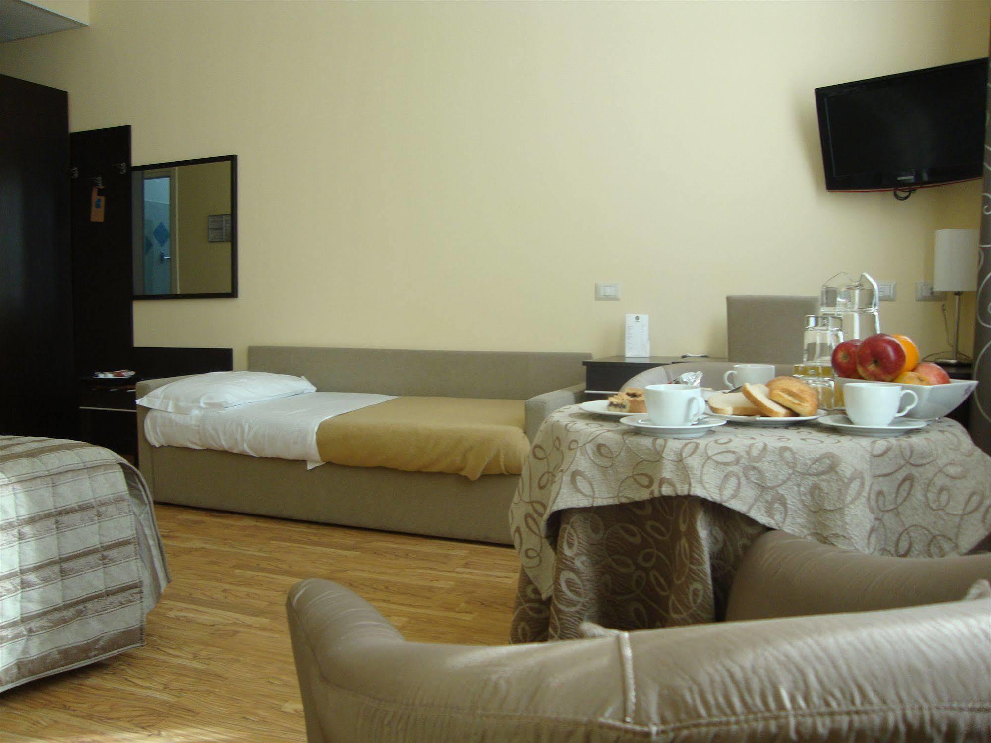 Hotel Villa Cinzia Villanova Mondovì المظهر الخارجي الصورة