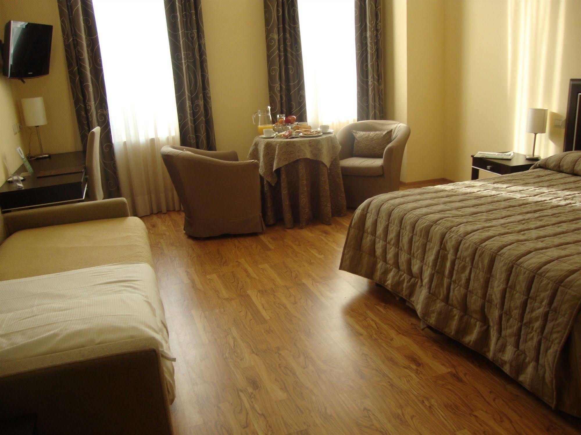 Hotel Villa Cinzia Villanova Mondovì المظهر الخارجي الصورة