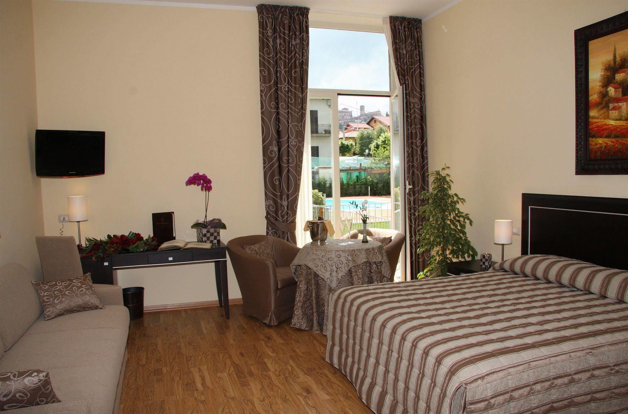 Hotel Villa Cinzia Villanova Mondovì المظهر الخارجي الصورة