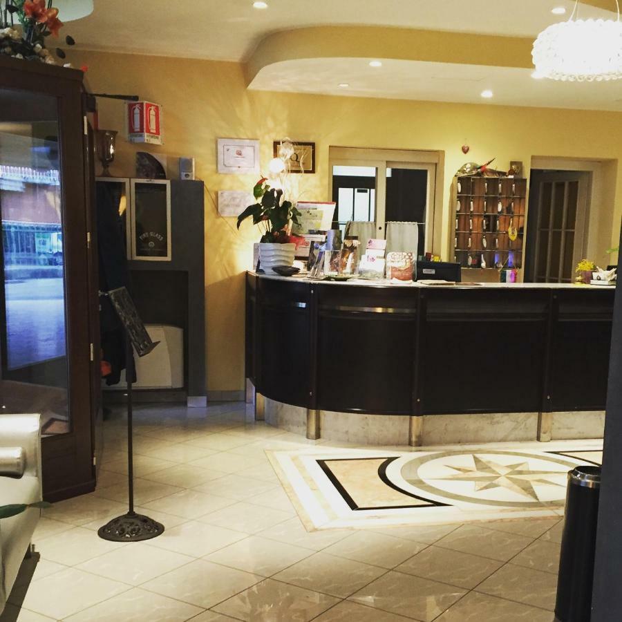 Hotel Villa Cinzia Villanova Mondovì المظهر الخارجي الصورة